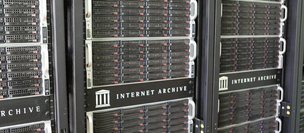 2048px internet archive servers 5034 jason scott